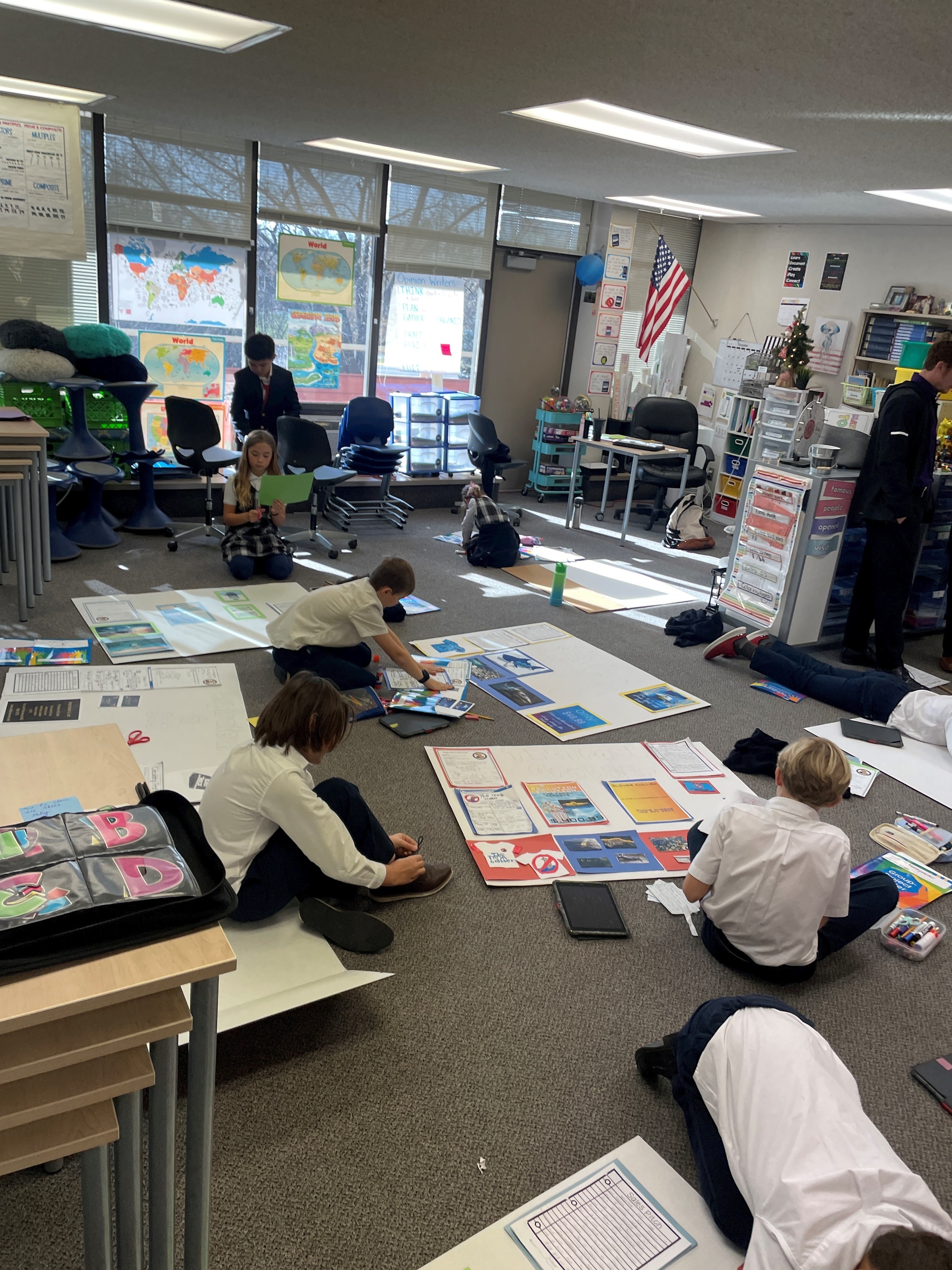 Fourth Grade Hosts Entrepreneur Expo