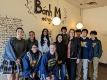 US History Students Discuss Vietnamese Culture with Alumni US History Students Discuss Vietnamese Culture with Alumni