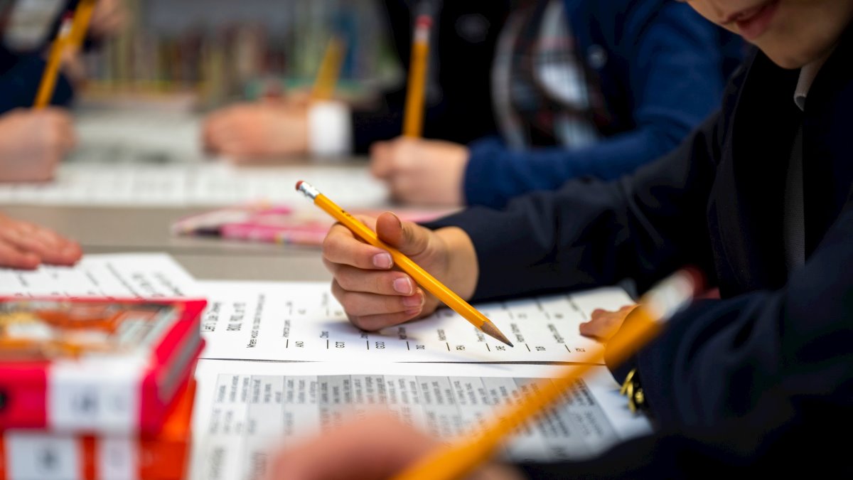 TUITION AND FINANCIAL AID visual data 8